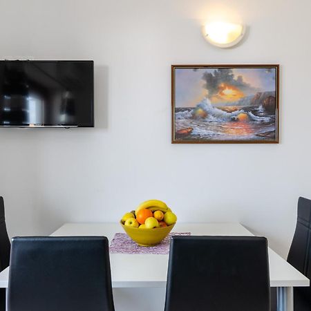 Apartments Mikanovic Crikvenica Esterno foto