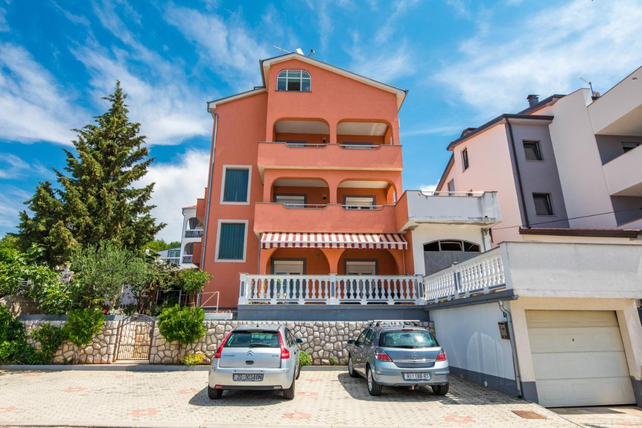 Apartments Mikanovic Crikvenica Esterno foto