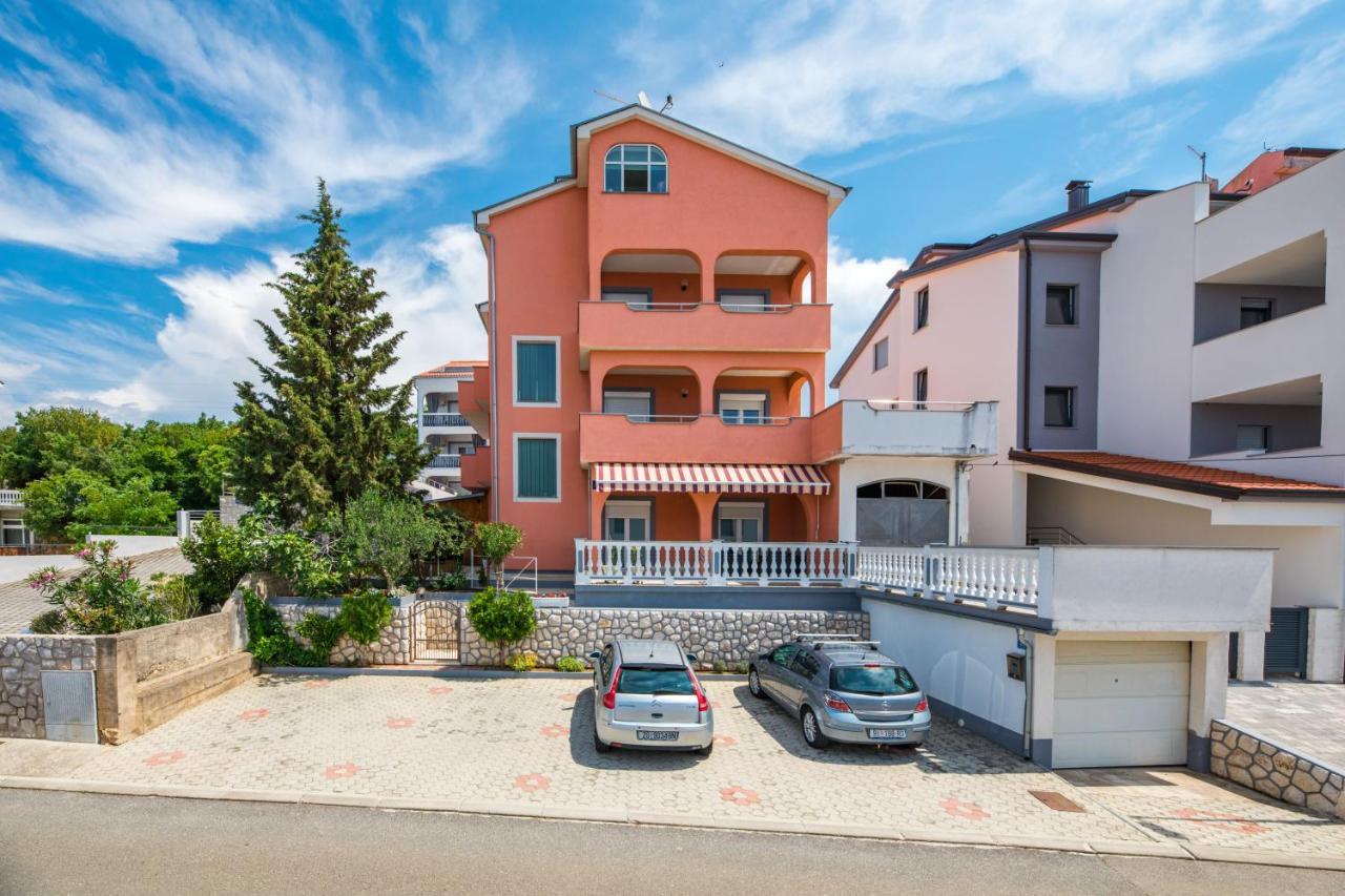 Apartments Mikanovic Crikvenica Esterno foto