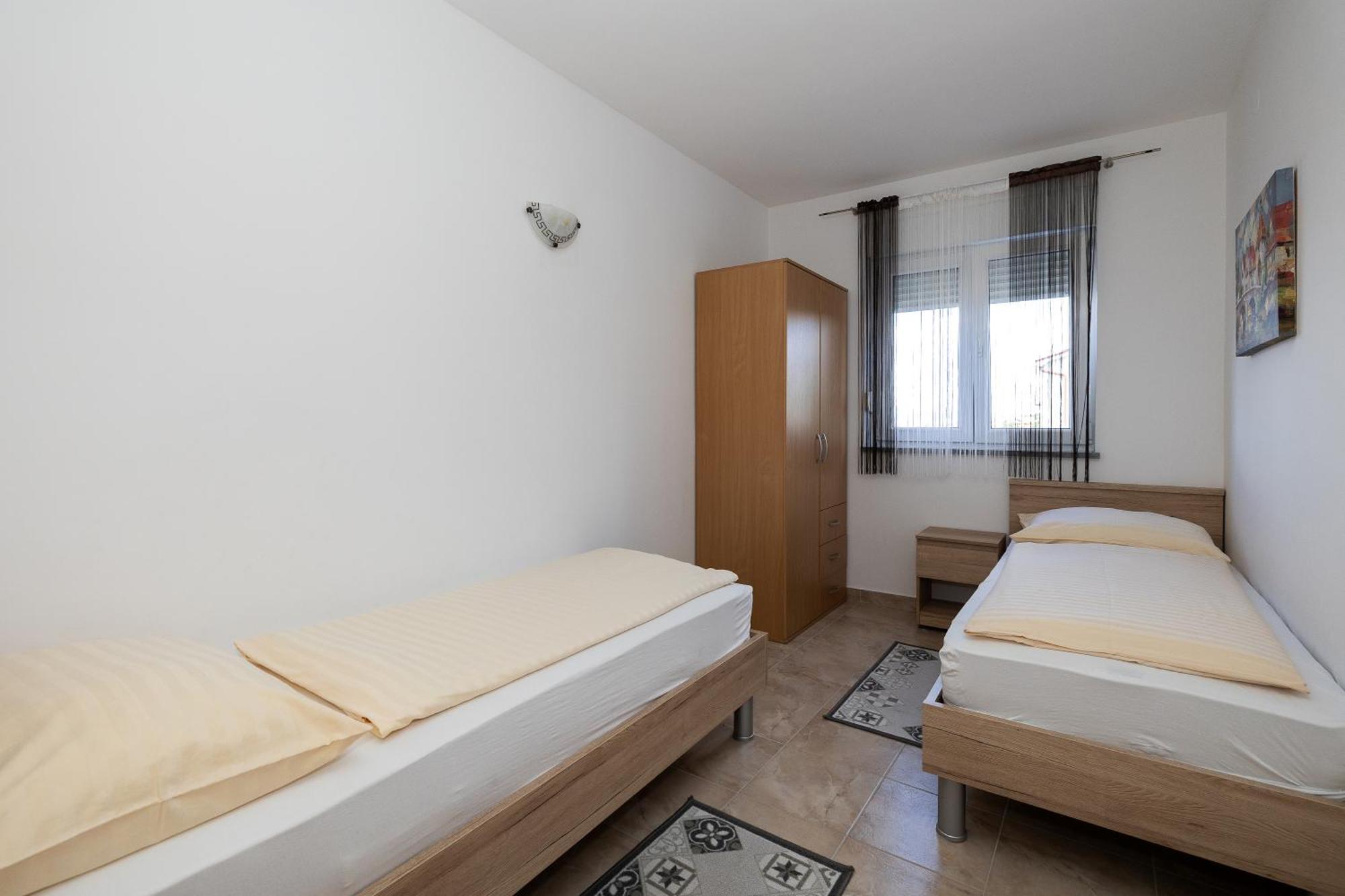 Apartments Mikanovic Crikvenica Esterno foto