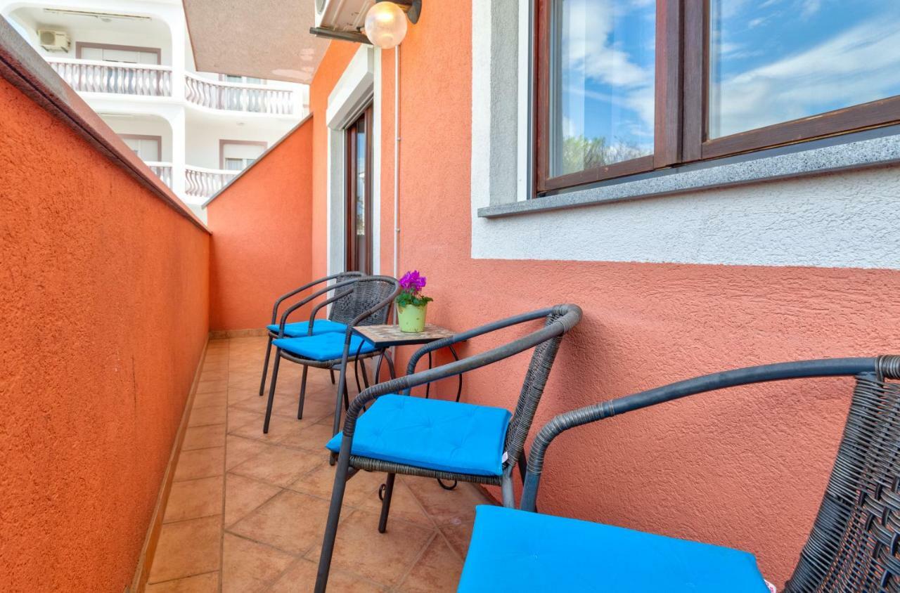 Apartments Mikanovic Crikvenica Esterno foto