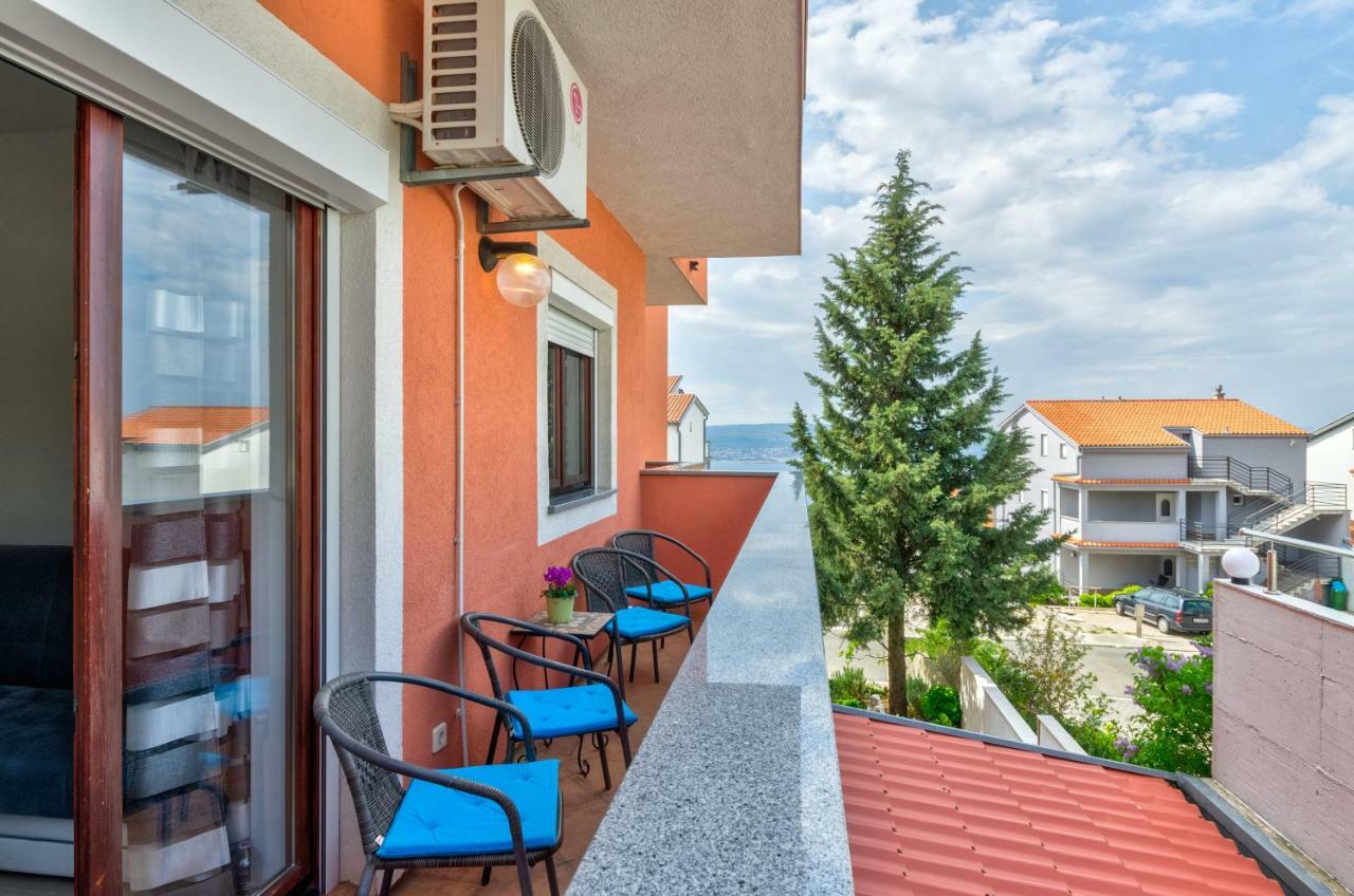 Apartments Mikanovic Crikvenica Esterno foto