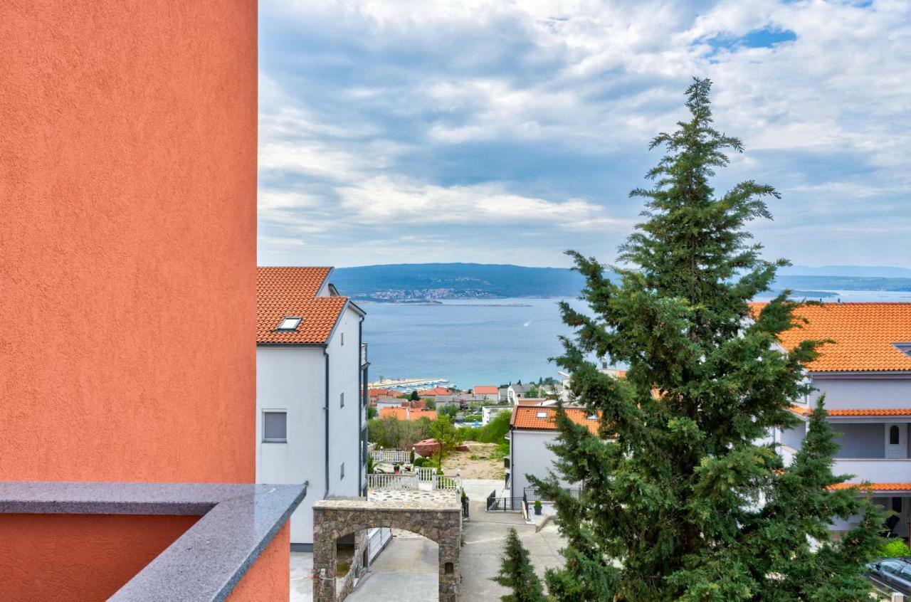 Apartments Mikanovic Crikvenica Esterno foto