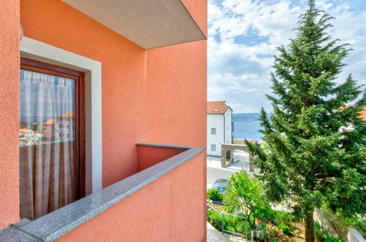 Apartments Mikanovic Crikvenica Esterno foto