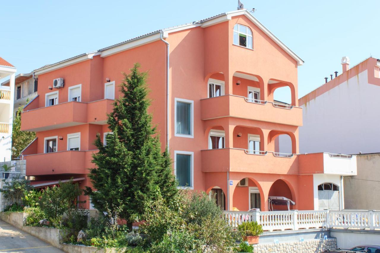 Apartments Mikanovic Crikvenica Esterno foto
